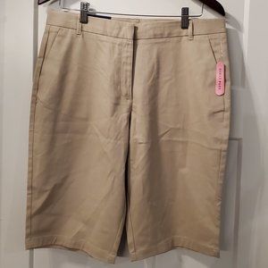 BNWT Izod Girls Plus Bermuda Chino khaki shorts size 20.5 plus